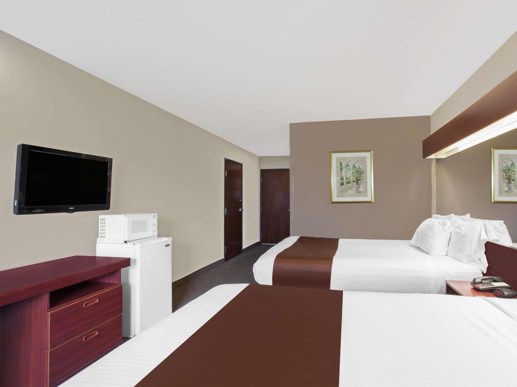 Microtel Inn & Suites - Meridian Eksteriør billede